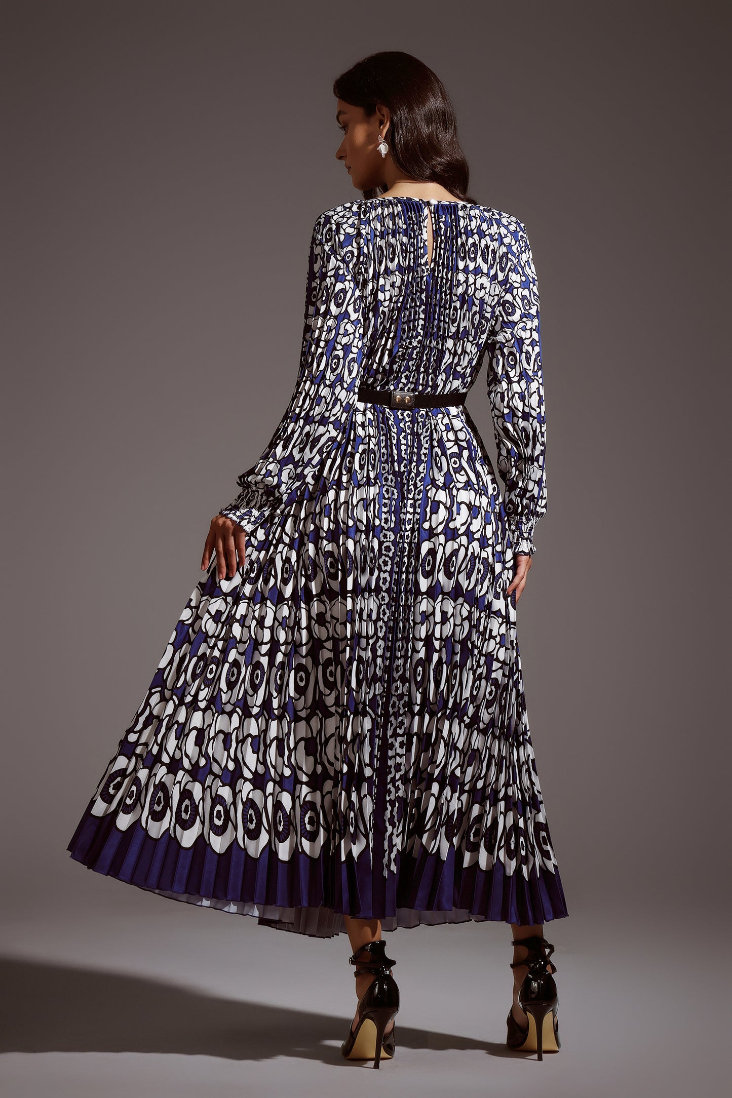 Tutuni Flower Long Sleeves Maxi Dress