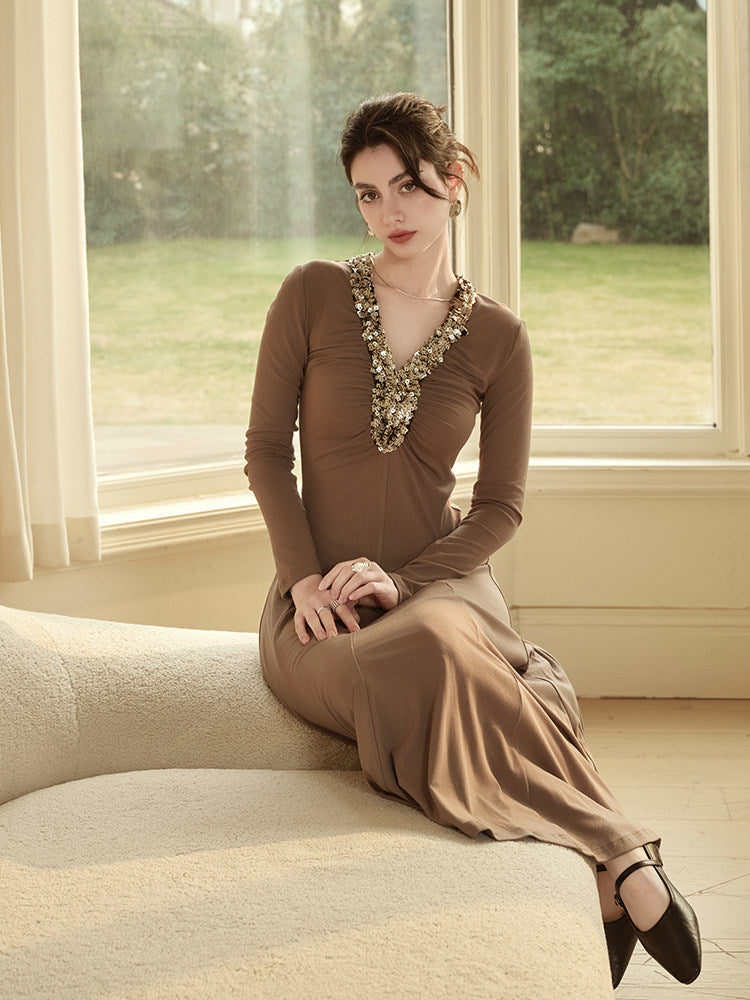 Sequin Embroidered Dress with V-Neck and Gathered Waist