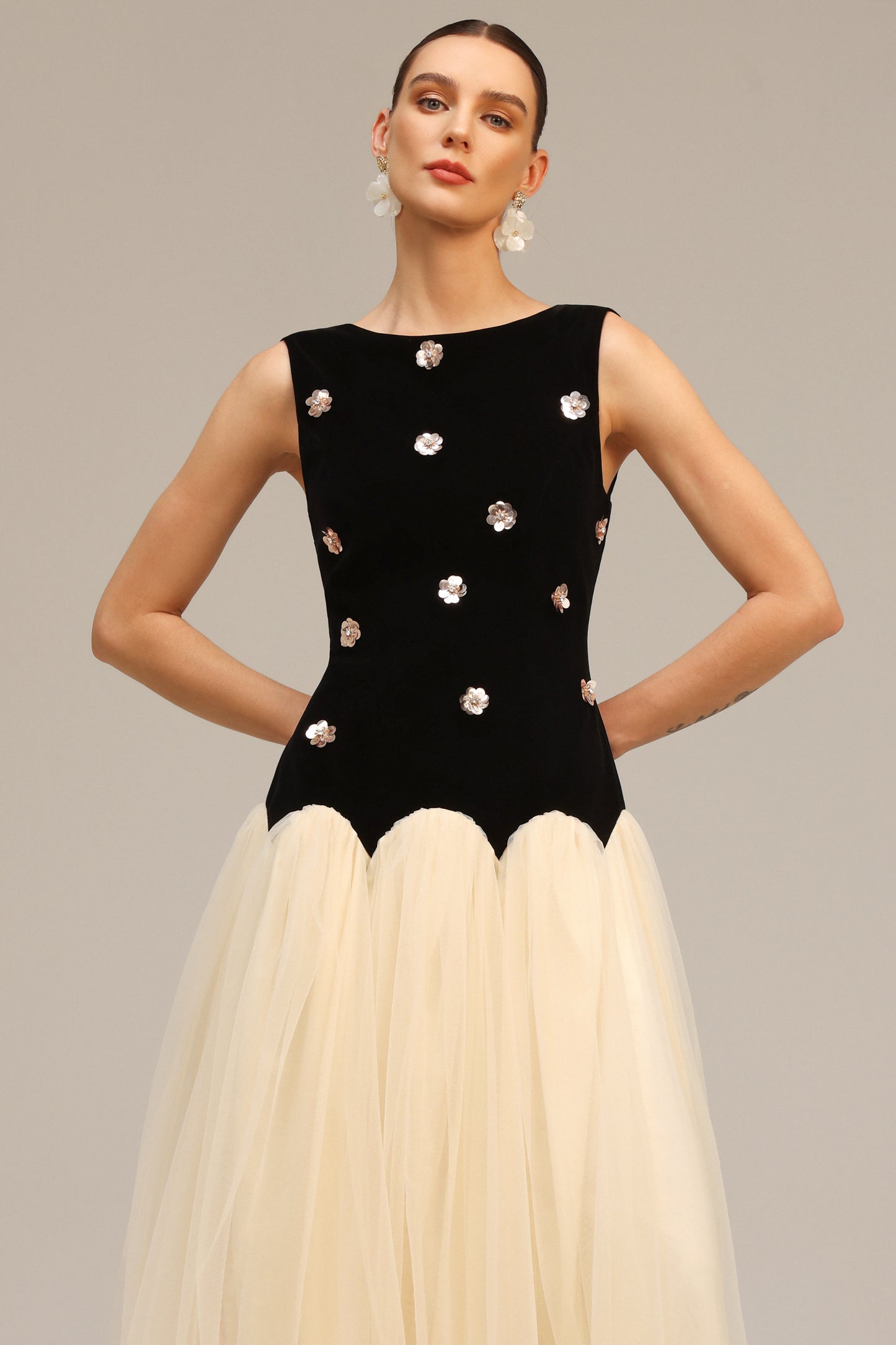 Roto Sleeveless Sequin Flowers Maxi Dress