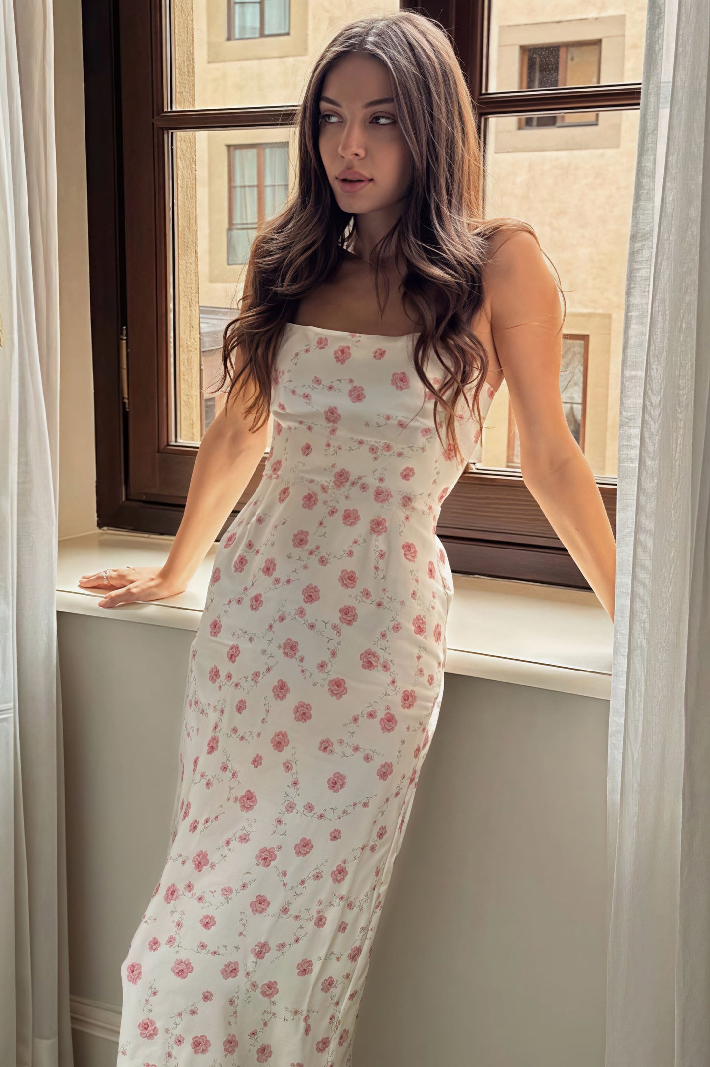 Gaun Maxi Chic Bodycon Cami Bahu Terbuka Floral