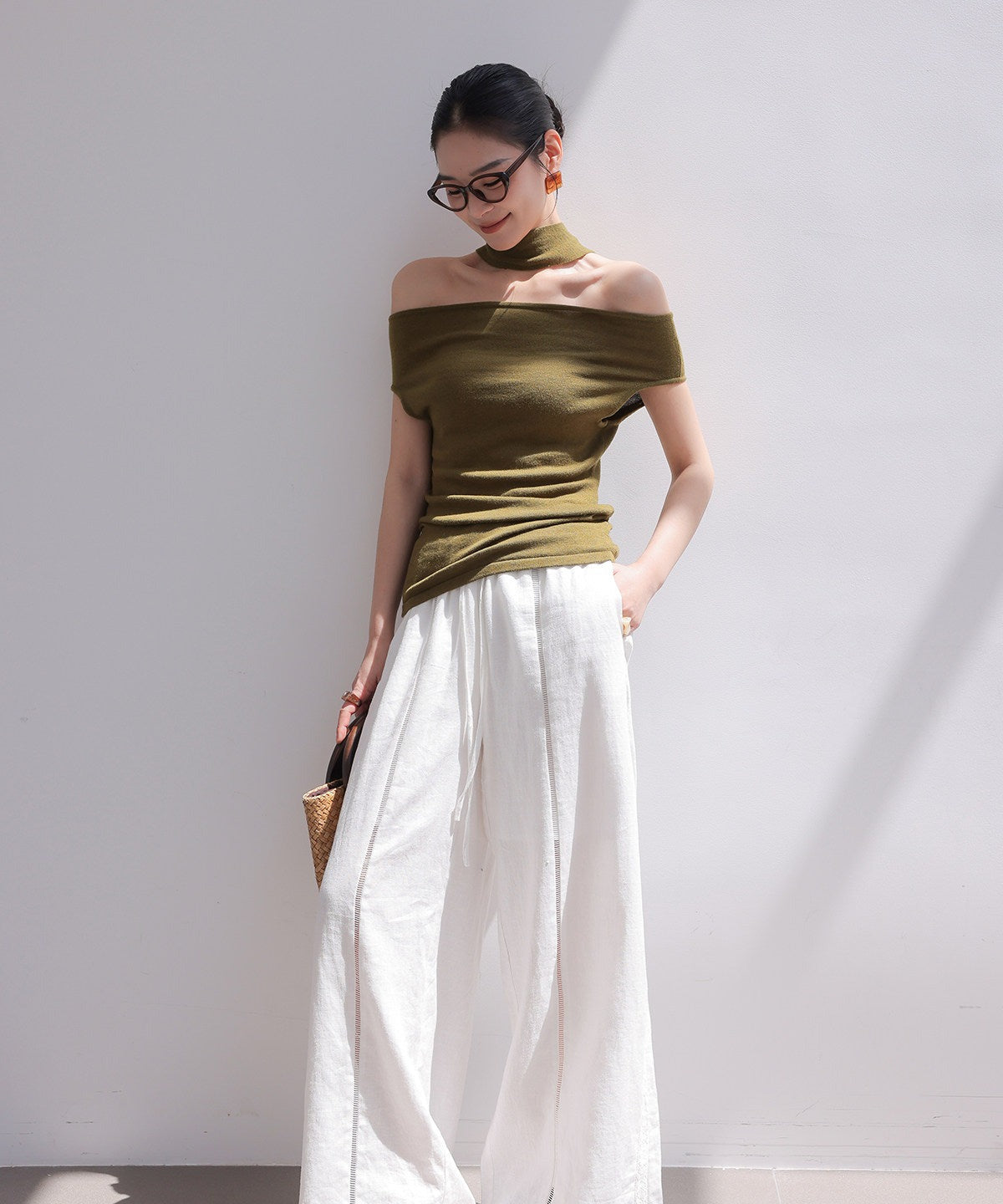 Linen Wide-Leg Pants with Lace Detail
