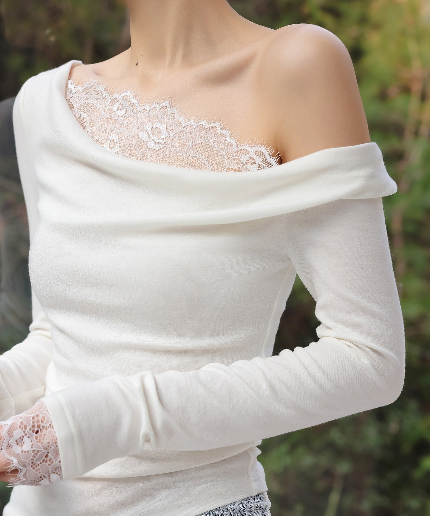 Lace Patchwork Long Sleeve T-Shirt