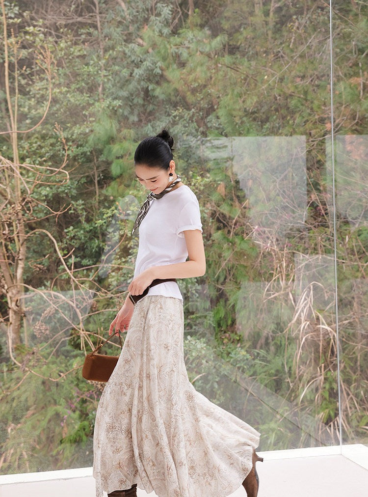 Paisley Print Skirt - Vintage Elegant Design
