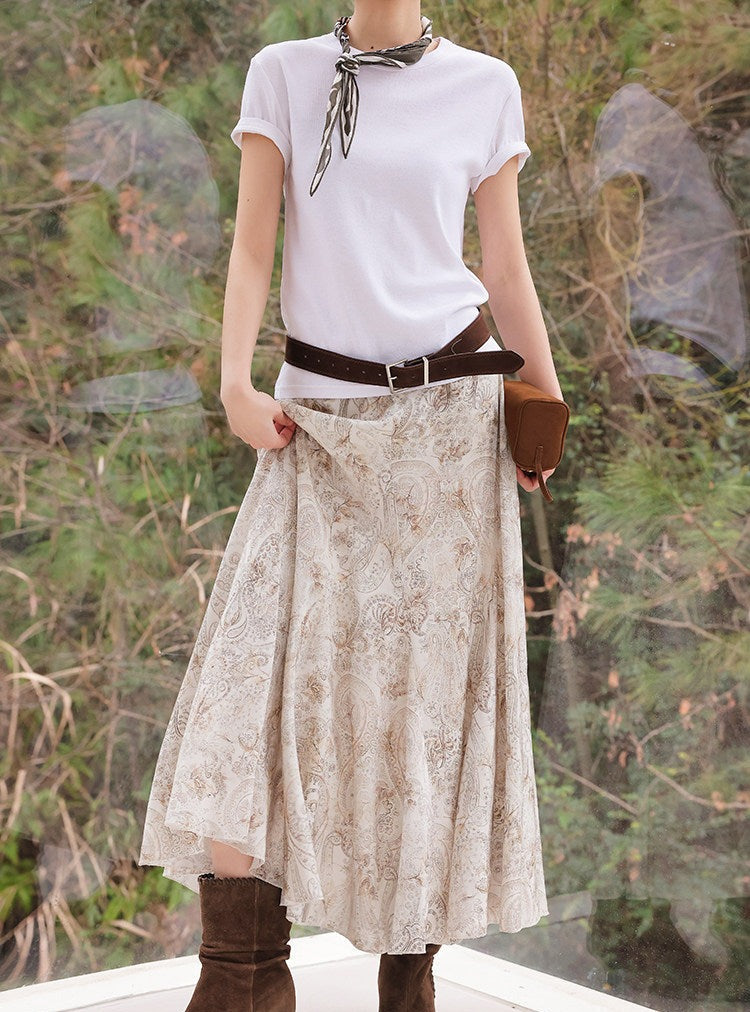 Paisley Print Skirt - Vintage Elegant Design