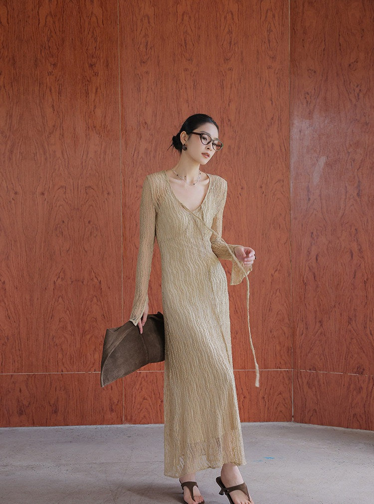 Gaun Khaki Renda dengan Lengan Lonceng