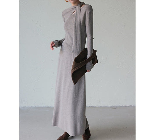Set Rajut - Atasan Kerah Scarf dan Rok Panjang