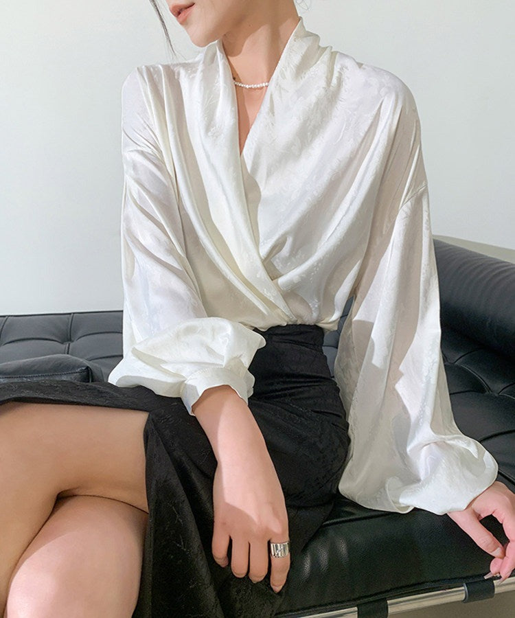 Viscose Long Sleeve V-Neck Shirt - Elegant White Top