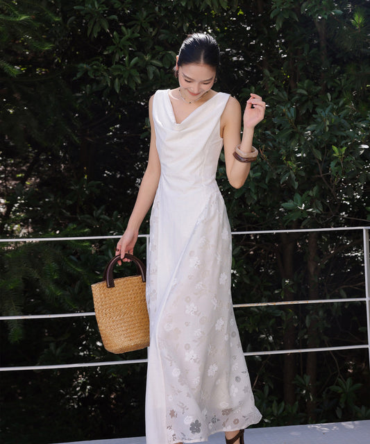 Gaun Spaghetti Strap Renda - A-Line Elegan dalam Warna Beige
