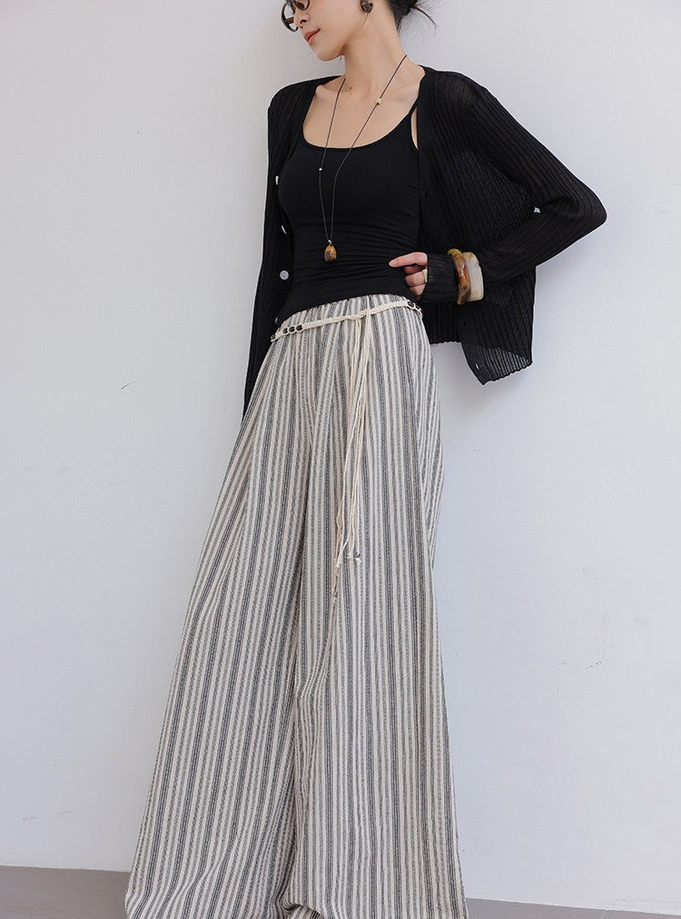 Knitted Cardigan - Lightweight and Versatile