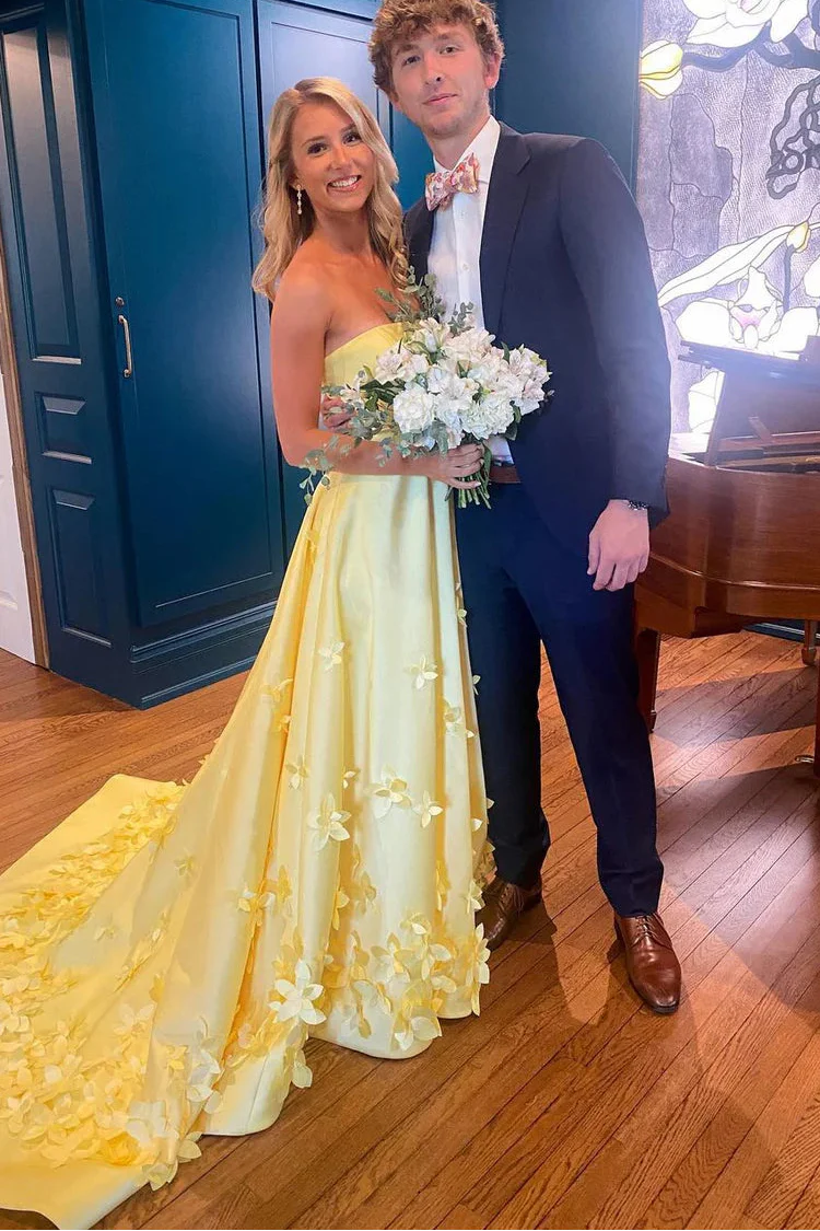 Elegant 3D Florals A-Line Strapless Long Prom Dress
