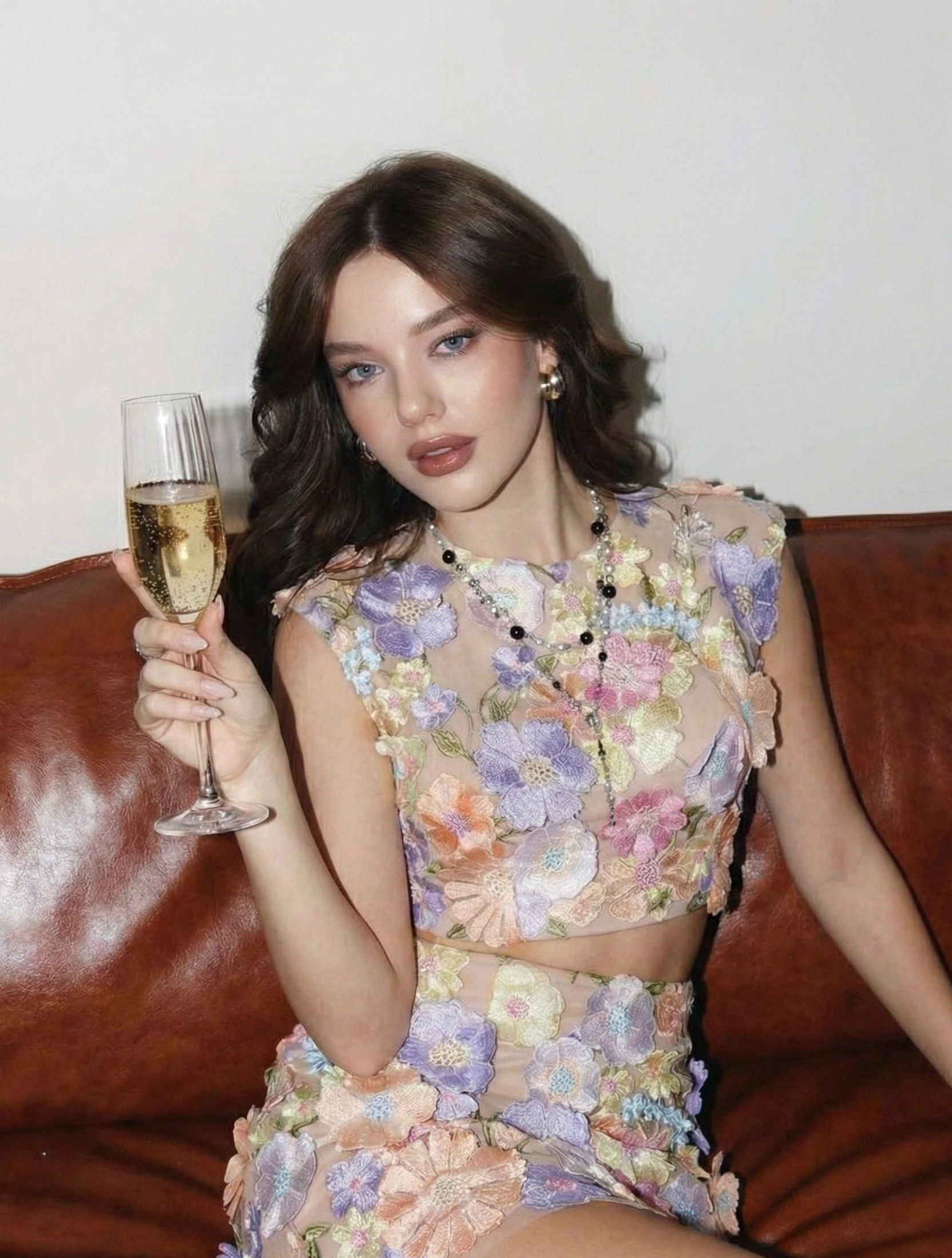 Set Dua Potong Poliester dengan Renda Bordir - Atasan Tanpa Lengan & Rok Bodycon