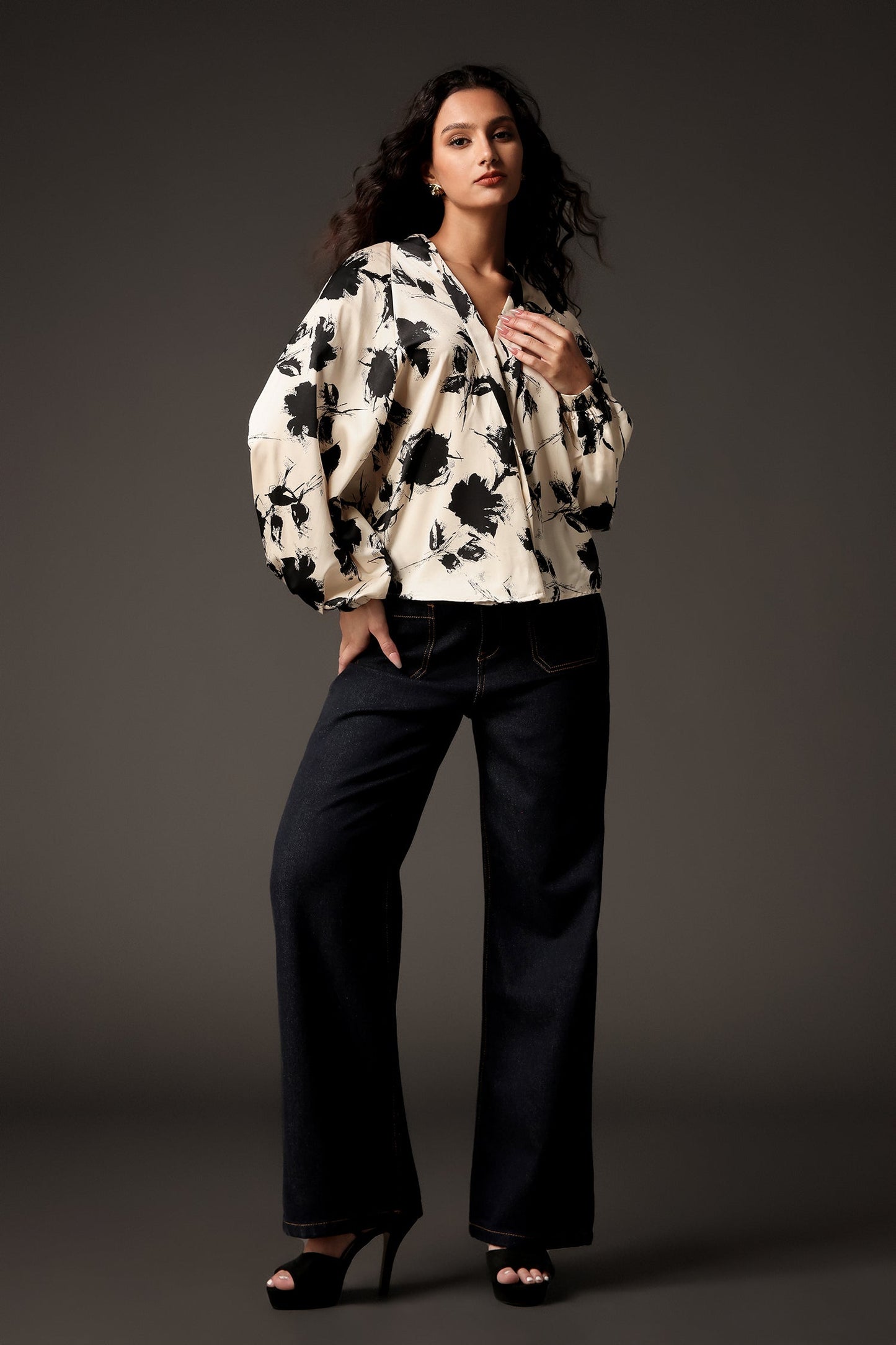 Yahir V-neck Blouse