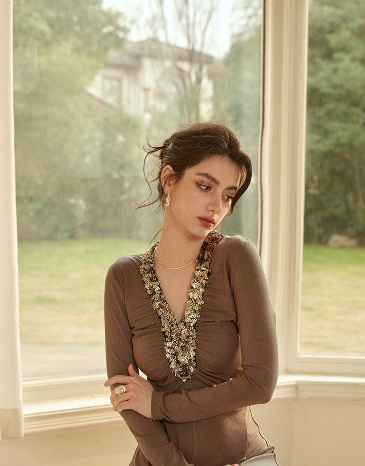Sequin Embroidered Dress with V-Neck and Gathered Waist